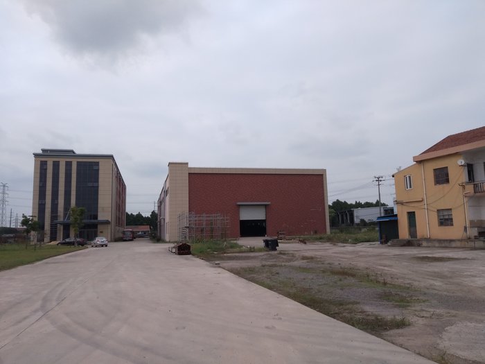 M001 金山工業(yè)園區(qū)內(nèi)漕涇鎮(zhèn)獨院帶20噸行車2300平方米單層廠房倉庫出租 當(dāng)倉庫蕞佳