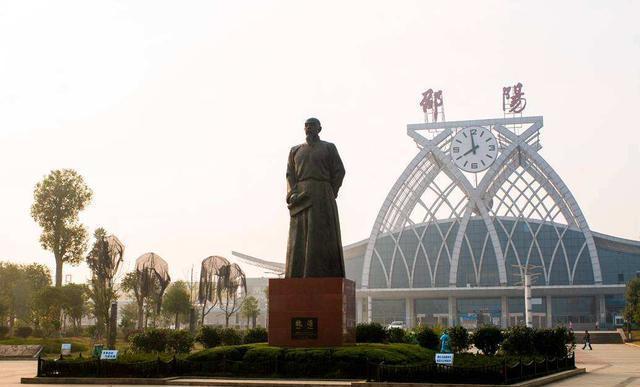 湖南邵陽名列前茅的三大高中有爭議？2020年高考成績說話！