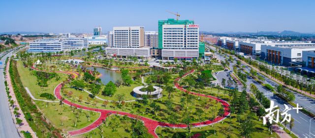 清遠(yuǎn)產(chǎn)業(yè)新風(fēng)口逐漸成形 打好“組合拳”加快人才集聚