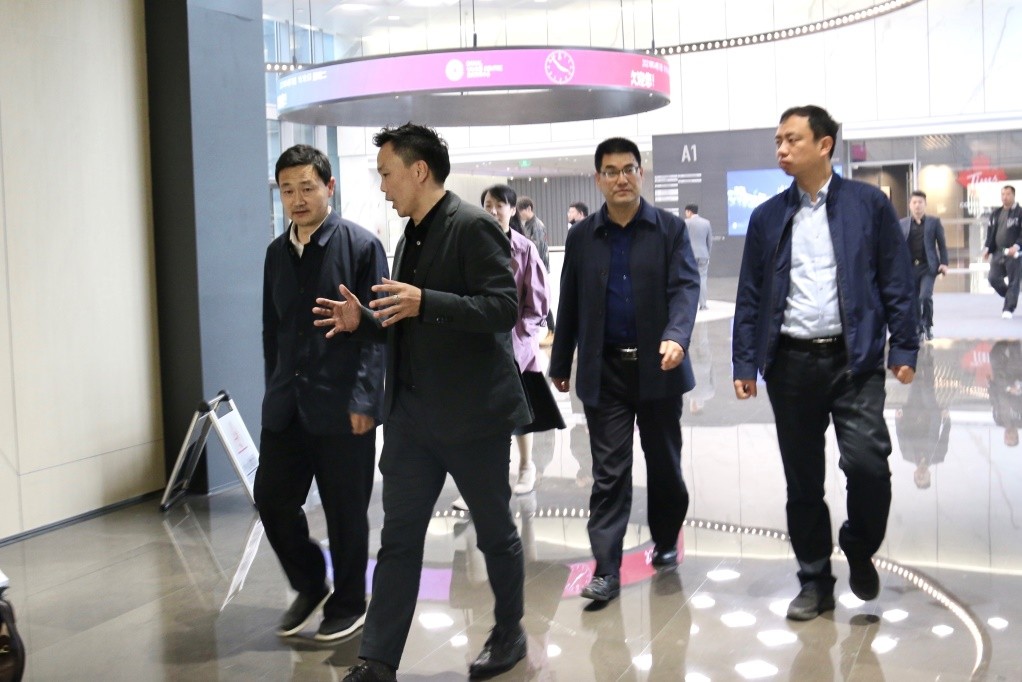 陜西省寶雞市金臺區(qū)領(lǐng)導(dǎo)蒞臨浙江跨海控股集團(tuán)參觀考察