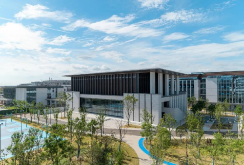 提高產(chǎn)業(yè)鏈現(xiàn)代化水平探索新形勢(shì)下政企合作典范